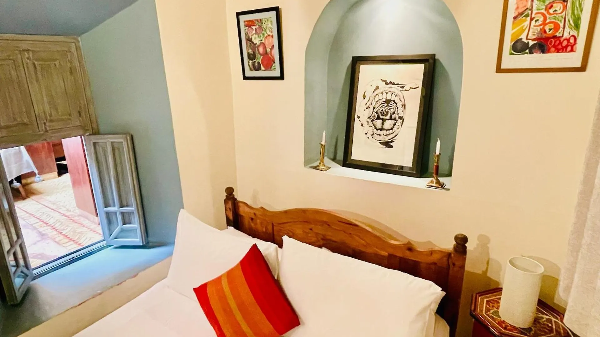 Exclusive And Stylish 4-Bedroom Riad With Plunge Pool مراكش